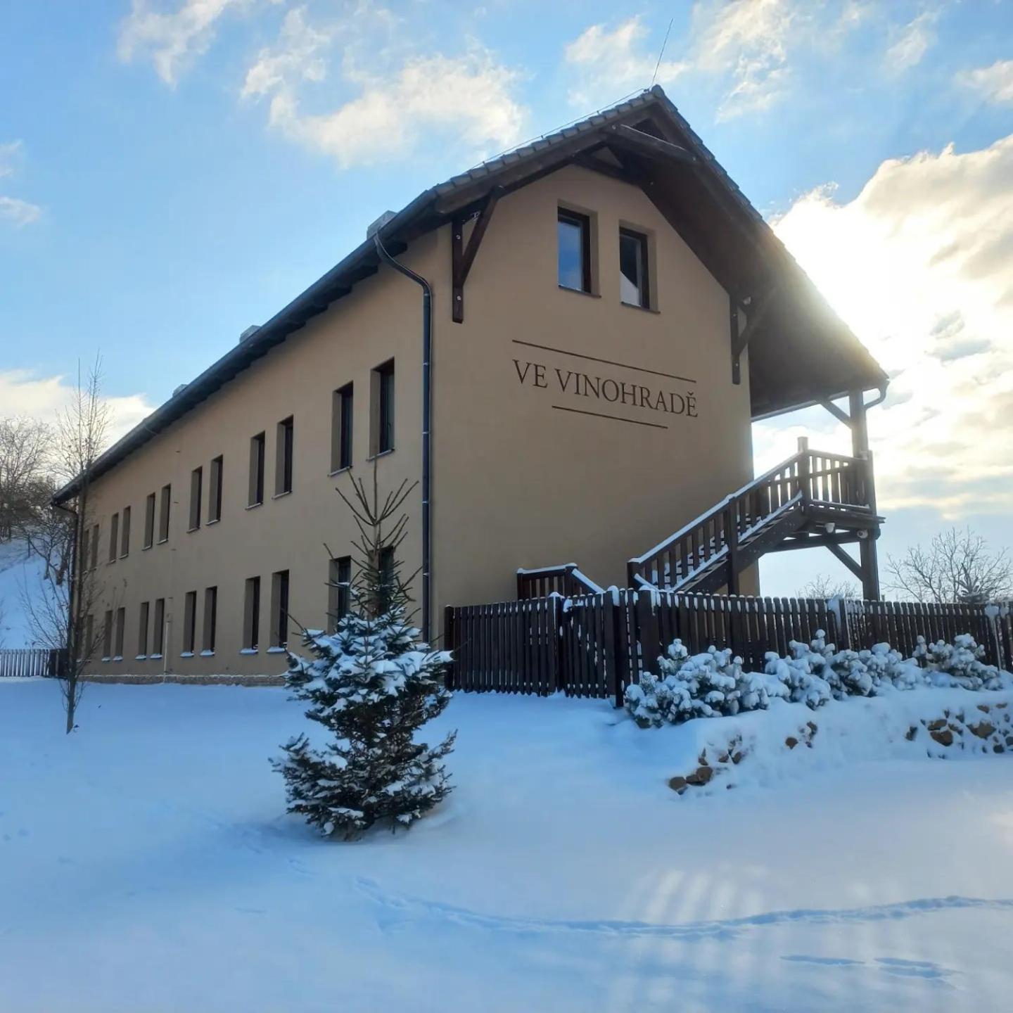 Penzion Ve Vinohrade Němčičky Extérieur photo