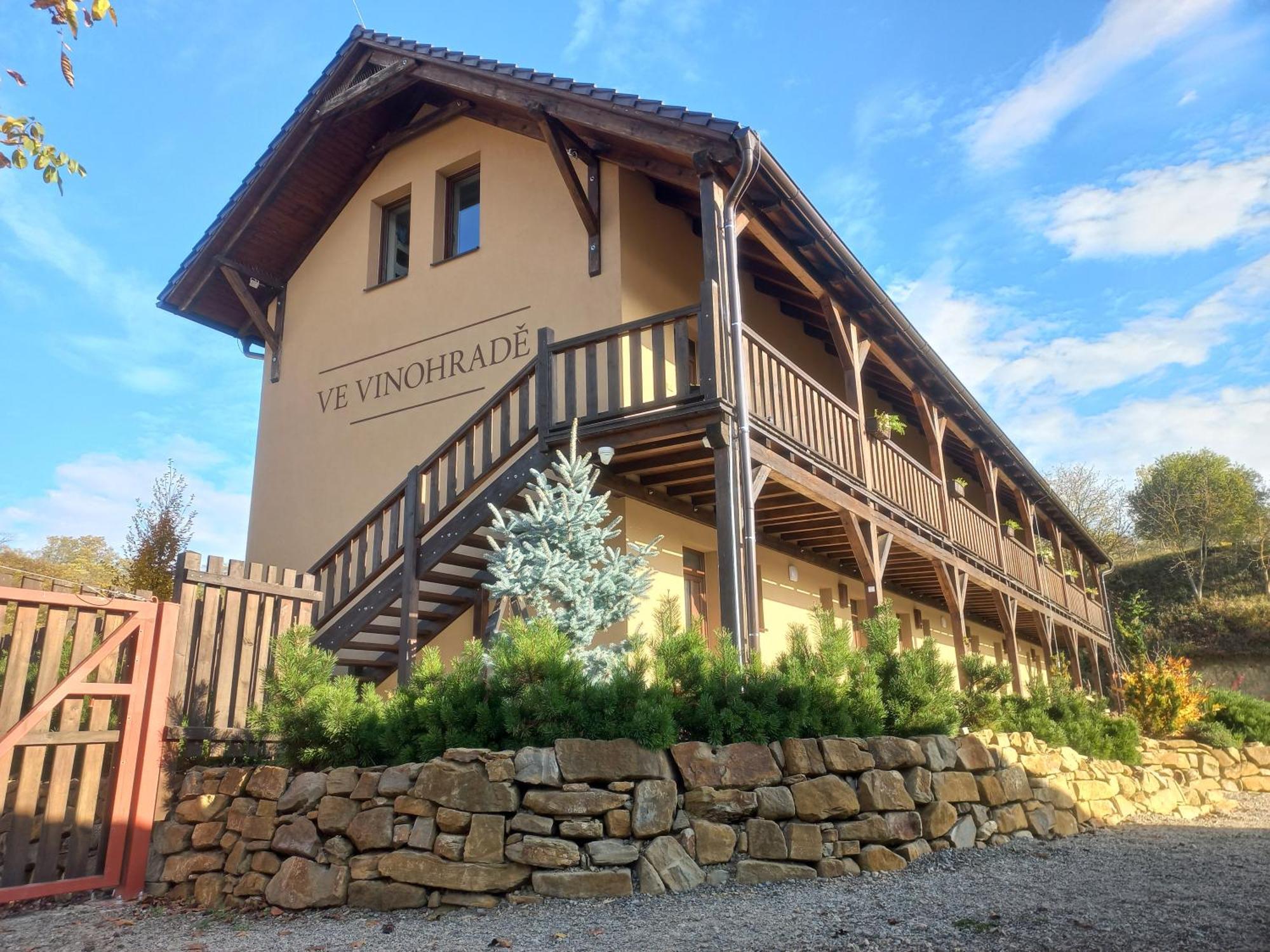 Penzion Ve Vinohrade Němčičky Extérieur photo