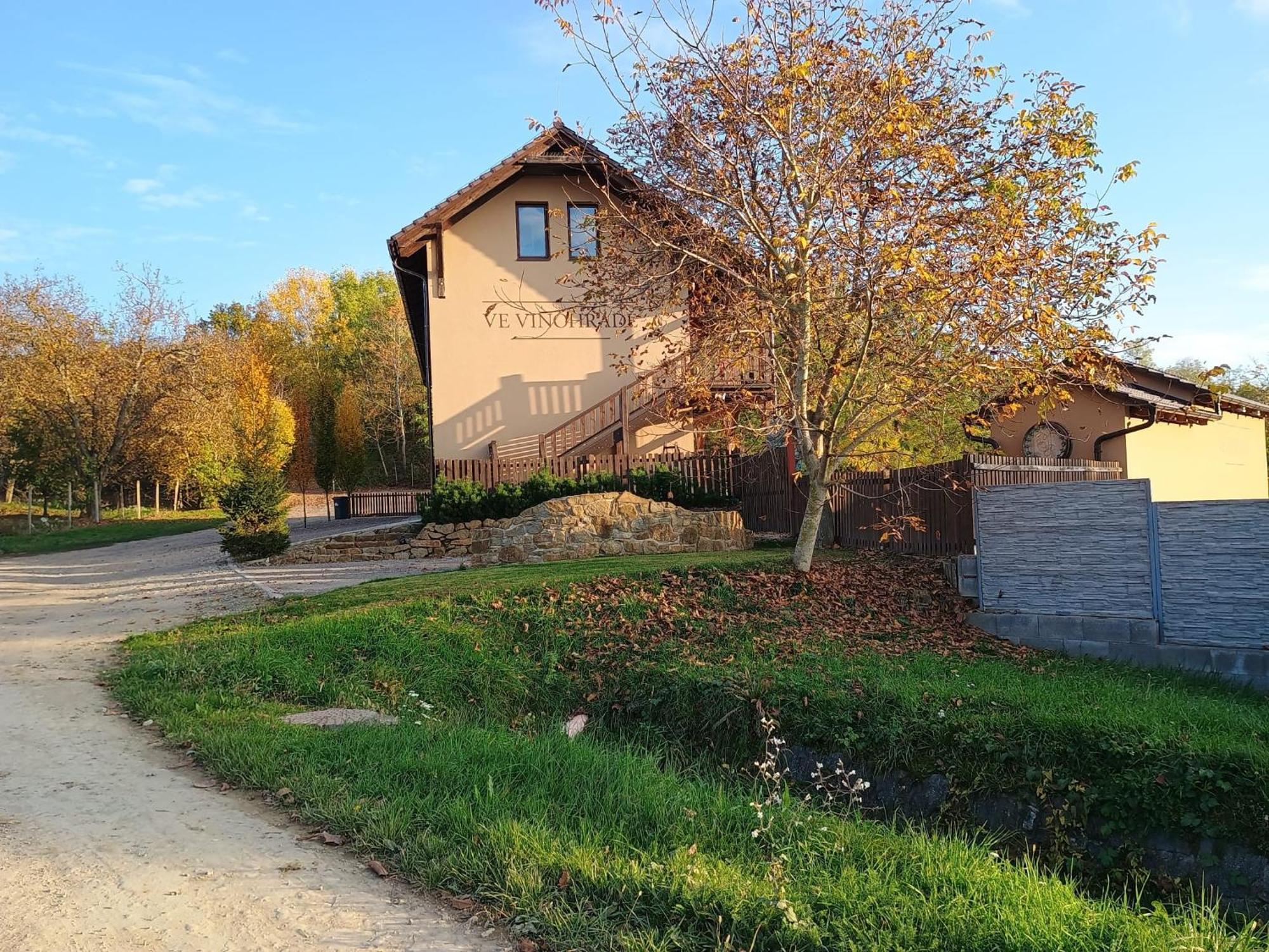 Penzion Ve Vinohrade Němčičky Extérieur photo