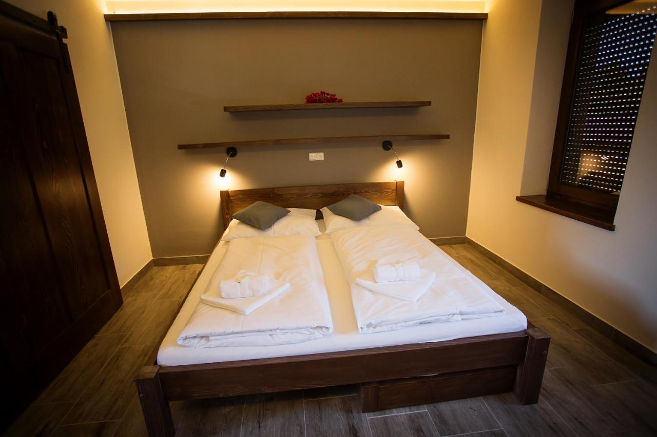 Penzion Ve Vinohrade Němčičky Extérieur photo